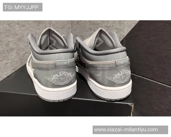 明年状元热门AJ迪班萨荣登新一期SLAM杂志封面引发关注 明年状元热门AJ迪班萨荣登新一期SLAM杂志封面引发关注